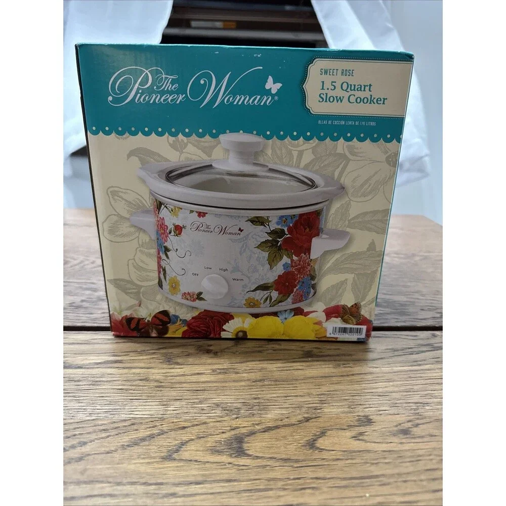 Pioneer Woman Sweet Rose 1.5 Qt Mini Crock Pot Slow Cooker NEW Sealed Box